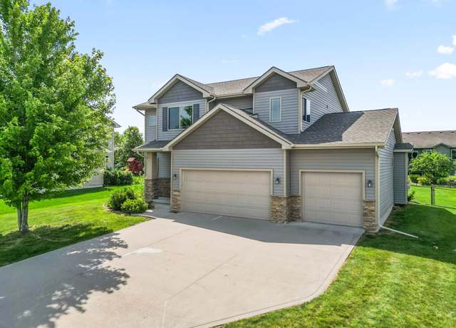 Property at 1519 NE Williamsburg Dr, Ankeny, IA 50021, 5 beds, 3.5 baths