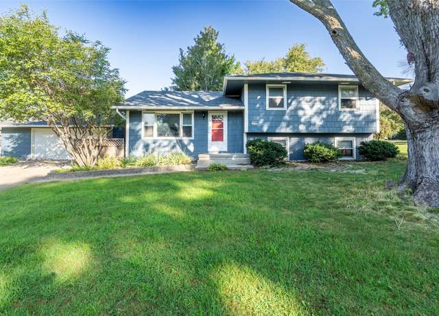 Property at 1725 Holly Dr, Norwalk, IA 50211, 3 beds, 3 baths