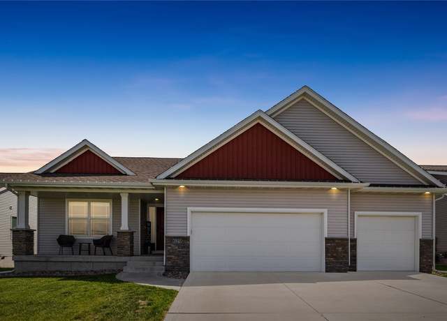 Property at 629 Mallard Pointe Dr NW, Bondurant, IA 50035, 4 beds, 3 baths