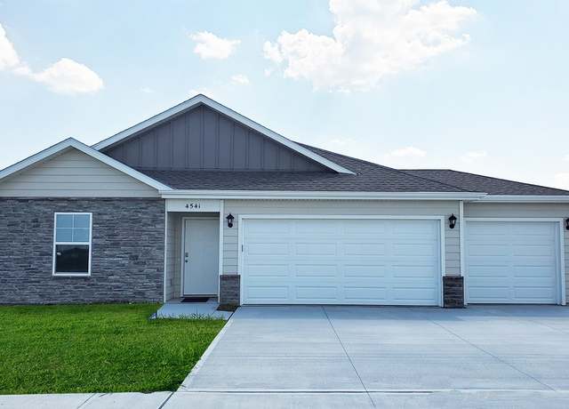 Property at 25067 Eagle Vista Dr, Adel, IA 50003, 4 beds, 3.5 baths