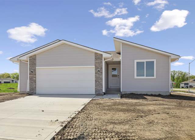 Property at 25116 Bluebird Cir, Adel, IA 50003, 3 beds, 2 baths