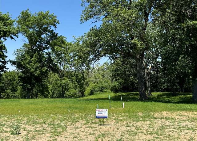 Property at 757 Academy Cir, Nevada, IA 50201