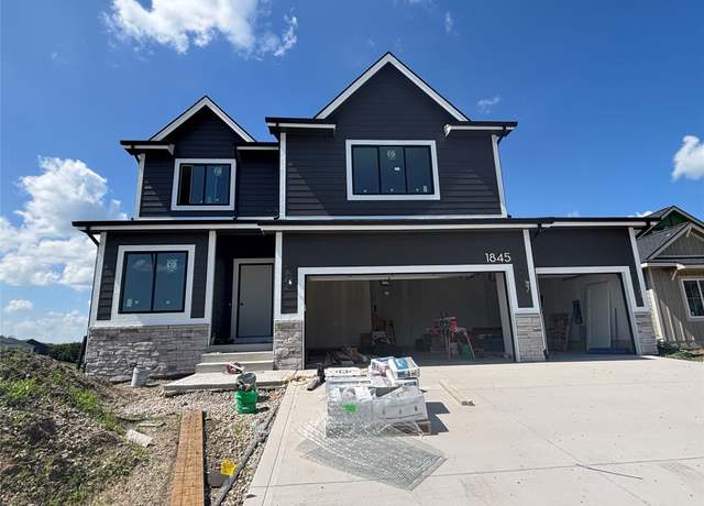 Property at 1845 Silver Maple Dr, Norwalk, IA 50211, 4 beds, 2.5 baths