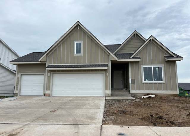 Property at 1809 Silver Maple Dr, Norwalk, IA 50211, 4 beds, 3 baths