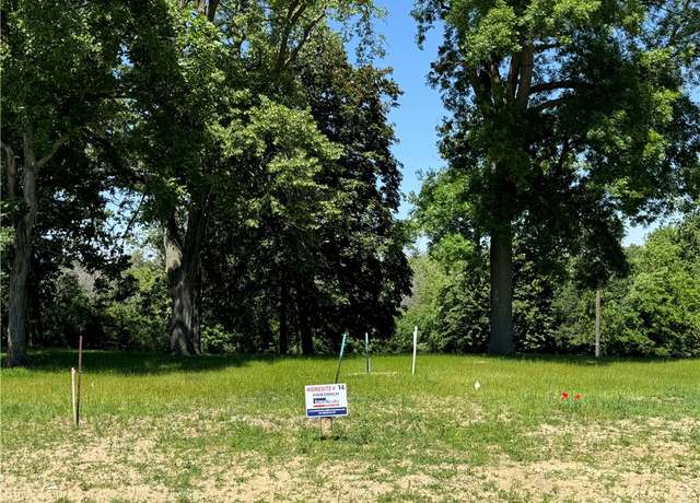 Property at 809 Academy Cir, Nevada, IA 50201