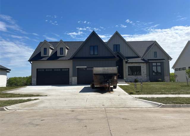 Property at 17872 Creekside Dr, Clive, IA 50325, 4 beds, 5 baths