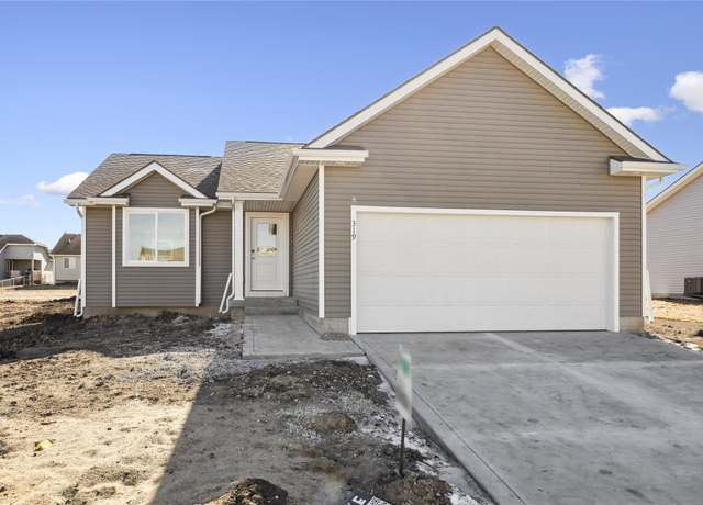 Property at 319 NE Driftwood St, Elkhart, IA 50073, 3 beds, 2 baths
