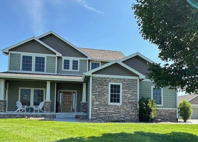 Property at 1821 Millstream Ct, Winterset, IA 50273, 4 beds, 3.5 baths