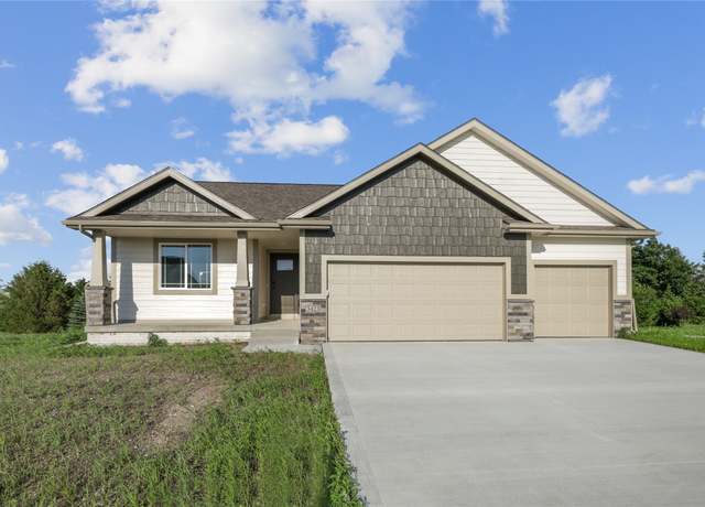 Property at 3423 5th Ave SE, Altoona, IA 50009, 3 beds, 2 baths