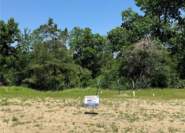 Property at 815 Academy Cir, Nevada, IA 50201