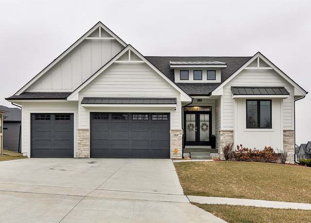 Property at 2860 NW Brookside Dr, Grimes, IA 50111, 4 beds, 3 baths