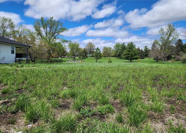 Property at 385 NW Woodmoor Dr, Waukee, IA 50263