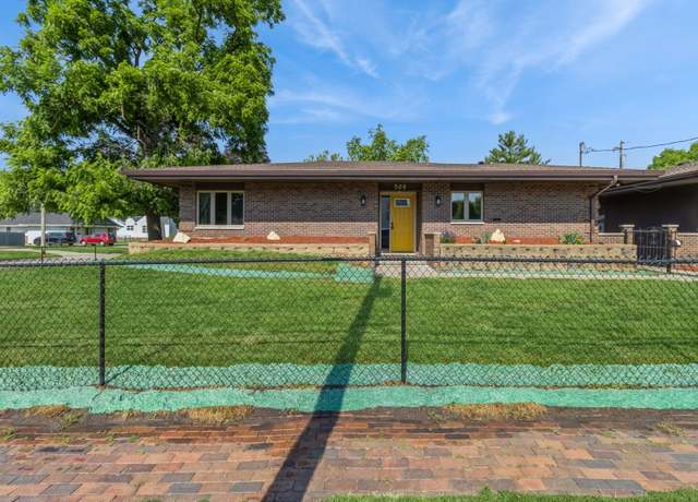 Property at 506 2nd Ave SW, Altoona, IA 50009, 3 beds, 3 baths