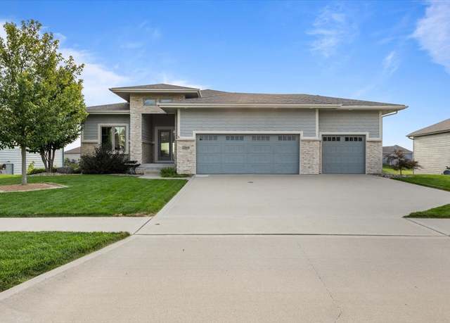 Property at 2908 NW Sharmin Dr, Ankeny, IA 50023, 4 beds, 4 baths
