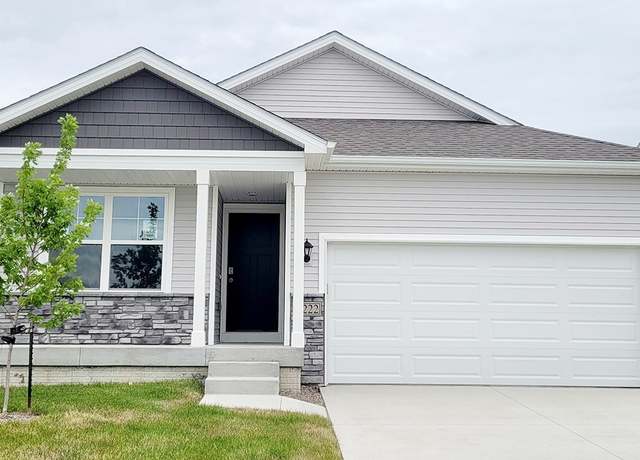 Property at 5615 152nd St, Urbandale, IA 50111, 5 beds, 3 baths