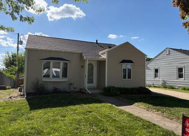 Property at 537 W 9th St N, Newton, IA 50208, 2 beds, 1 bath
