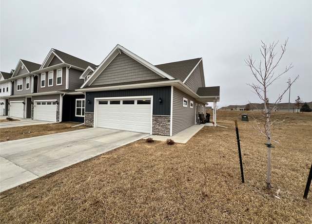 Property at 2702 NW 35th Ln, Ankeny, IA 50023, 2 beds, 2 baths