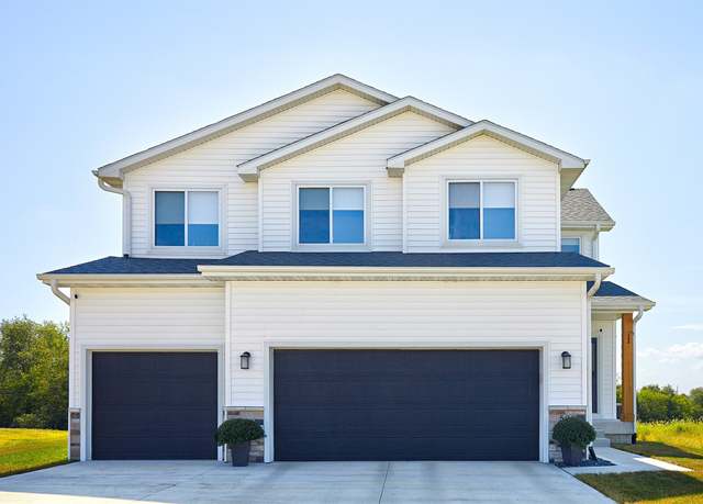Property at 500 W Walnut Pl, Norwalk, IA 50211, 4 beds, 2.5 baths