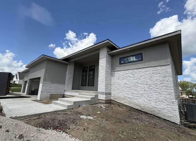 Property at 18205 Alderleaf Dr, Clive, IA 50325, 4 beds, 3.5 baths