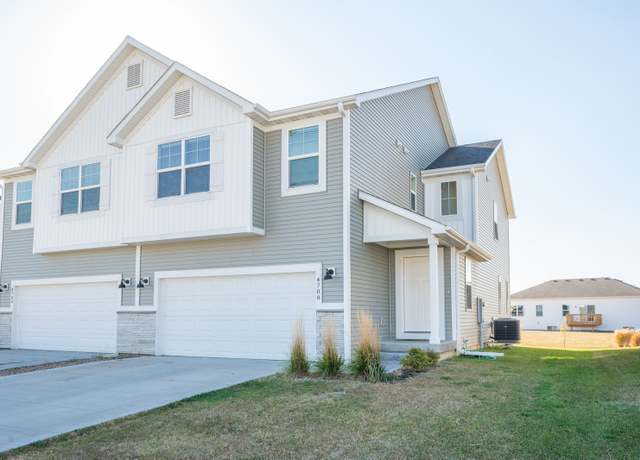 Property at 4708 172nd St, Urbandale, IA 50323, 4 beds, 2.5 baths