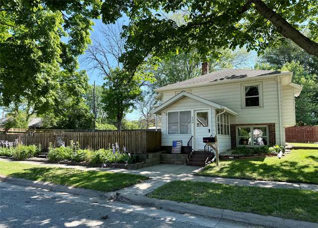 Property at 208 N Maple Ave, Ames, IA 50010