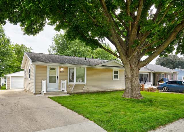Property at 2529 Williams St, Des Moines, IA 50317, 2 beds, 2 baths