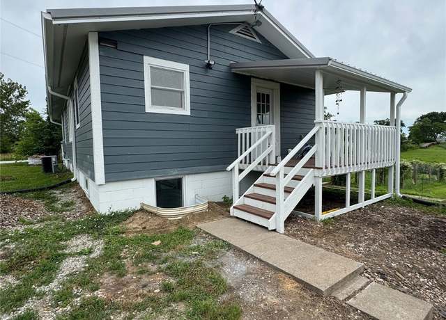 Property at 47297 235th Trl, Chariton, IA 50049, 3 beds, 2 baths