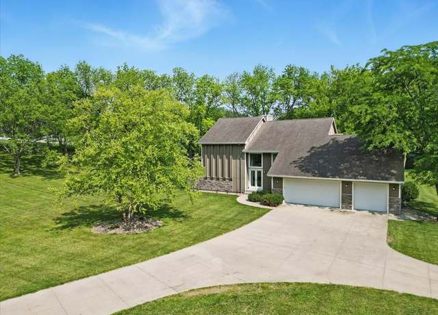 Property at 2500 NW 71st Pl, Ankeny, IA 50023, 3 beds, 2.5 baths
