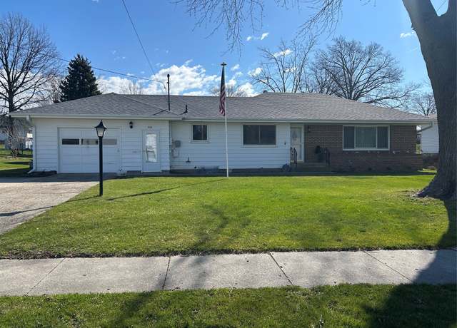 Property at 510 E 3rd St S, Newton, IA 50208, 2 beds, 2 baths