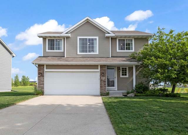 Property at 306 NE 44th St, Ankeny, IA 50021, 4 beds, 2.5 baths