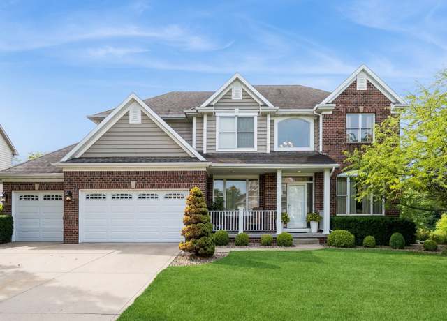 Property at 15220 Ridgemont Dr, Urbandale, IA 50323, 4 beds, 4.5 baths