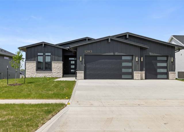 Property at 1283 S Radley St, West Des Moines, IA 50266, 4 beds, 3 baths