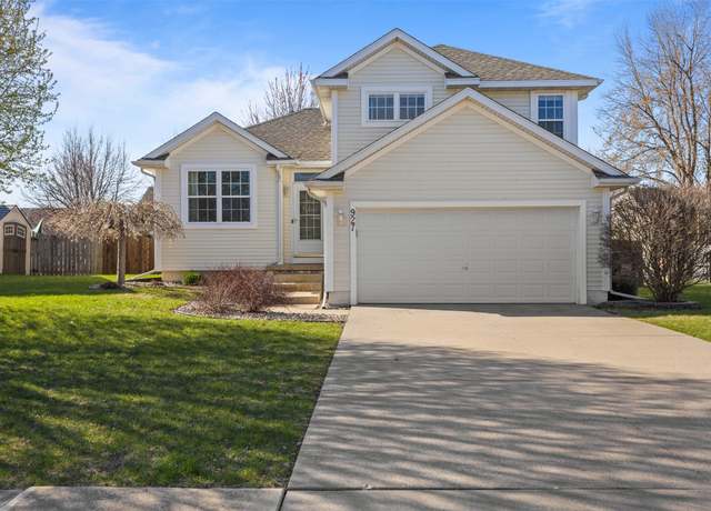 Property at 927 NE 41st St, Ankeny, IA 50021, 3 beds, 2.5 baths