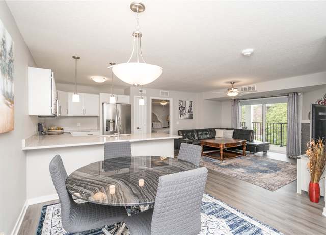 Property at 4837 86th St #17, Urbandale, IA 50322, 2 beds, 2 baths