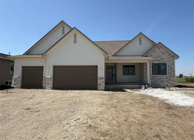 Property at 3034 NW Beechwood Dr, Grimes, IA 50111, 6 beds, 3.5 baths