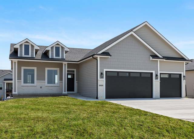 Property at 3503 NE 12th St, Ankeny, IA 50021, 5 beds, 3 baths
