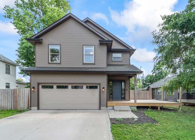 Property at 611 Court St, Adel, IA 50003, 4 beds, 2.5 baths