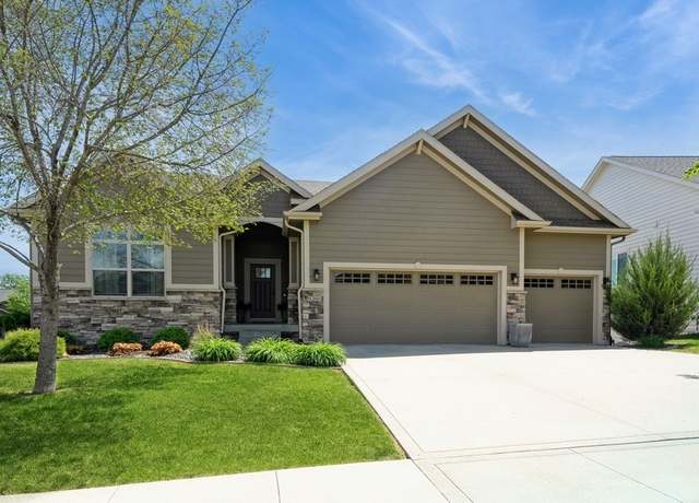 Property at 9266 Ironwood Dr, West Des Moines, IA 50266, 4 beds, 3 baths