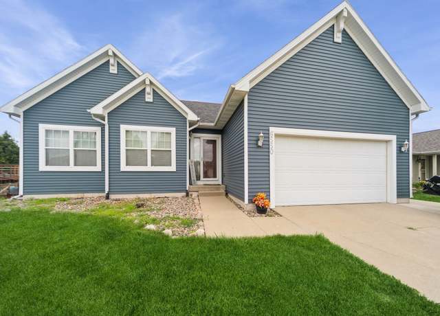 Property at 6550 SE Sunsplash Dr, Pleasant Hill, IA 50327, 4 beds, 3 baths