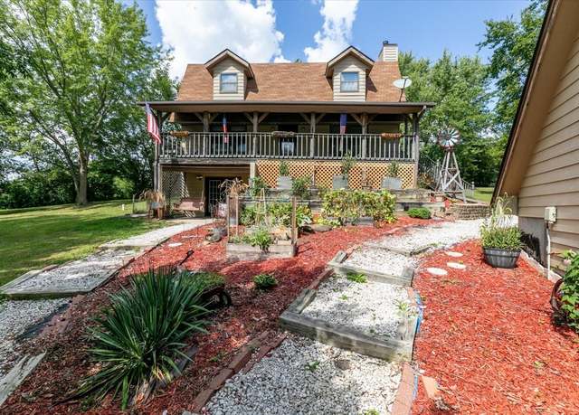 Property at 5101 S23 Hwy, Carlisle, IA 50047, 3 beds, 2.5 baths