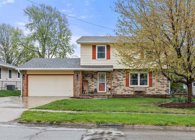 Property at 8408 Airline Ave, Urbandale, IA 50322, 4 beds, 1.5 baths