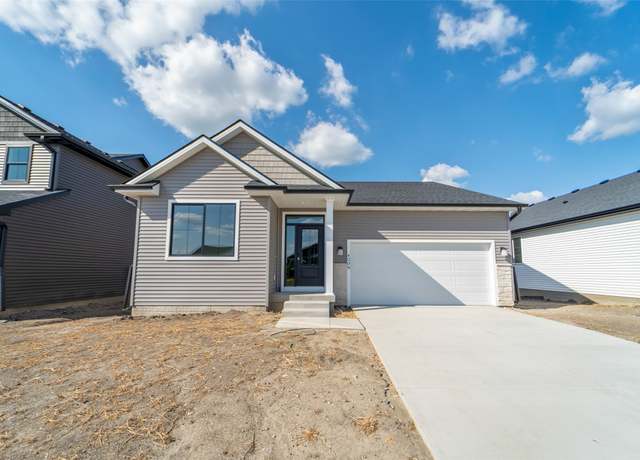 Property at 4208 NE 5th St, Ankeny, IA 50021, 3 beds, 2 baths