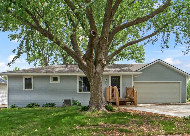 Property at 208 Van Buren Dr, Van Meter, IA 50261, 4 beds, 2 baths