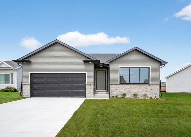 Property at 1835 Tuscany Dr SE, Altoona, IA 50009, 4 beds, 3 baths