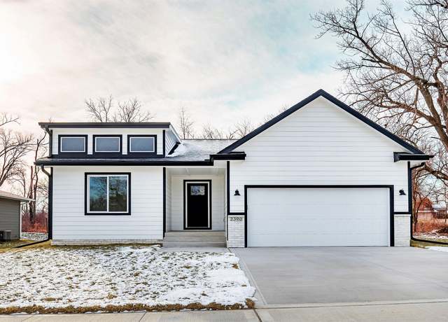Property at 2390 Emma Ave, Des Moines, IA 50321, 4 beds, 3 baths