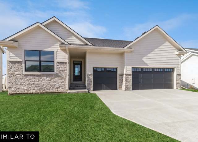 Property at 2535 SE Florence Dr, Waukee, IA 50263, 3 beds, 2 baths