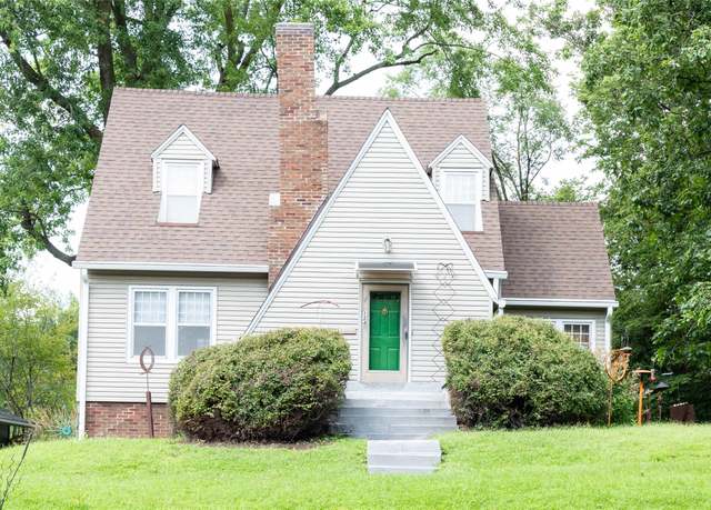 Property at 124 Emerson Hough Dr, Newton, IA 50208, 2 beds, 1.5 baths