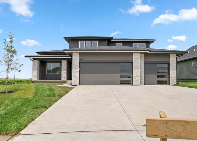 Property at 445 NW Ashley Cir, Waukee, IA 50263, 5 beds, 3.5 baths