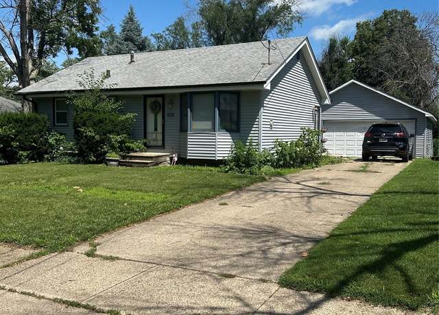 Property at 4118 E Garden Ave, Des Moines, IA 50317, 3 beds, 1 bath