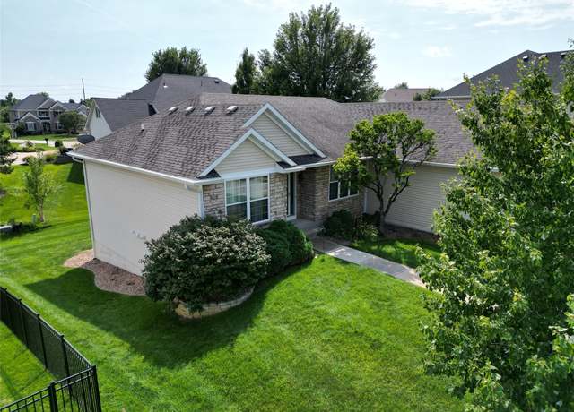 Property at 8832 Kingman Dr, West Des Moines, IA 50266, 5 beds, 3 baths